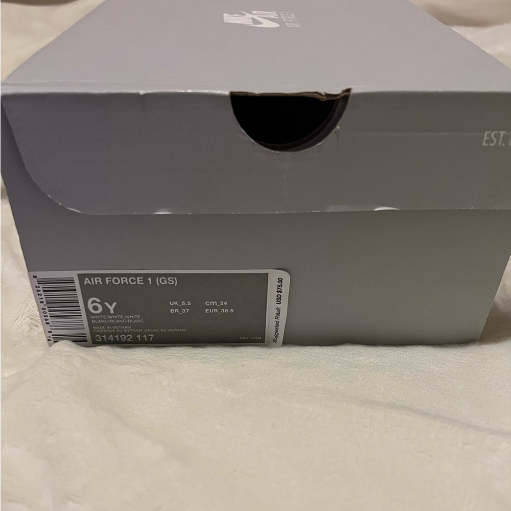 Air Force 1 Sneaker - Picture 5 of 5